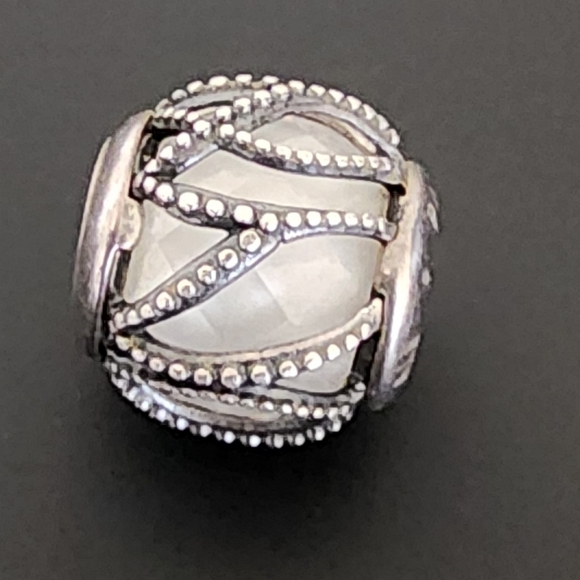 Pandora Intertwining Radiance Charm with Clear Zirconia - Picture 2 of 8
